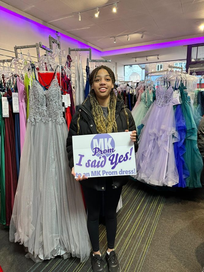 MK-Prom Pleased with the selection, (1)