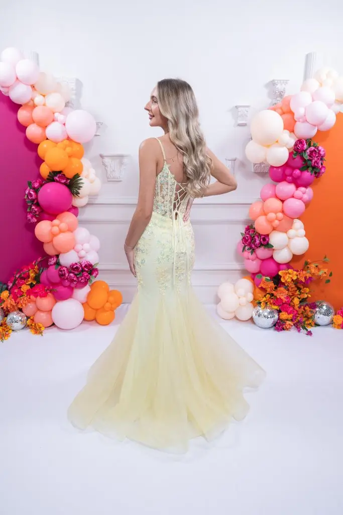 Eva — Trumpet Prom Dress — Pale Yellow