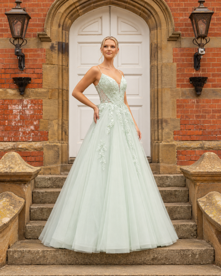Gabriela — Ballgown Prom Dress — Mint